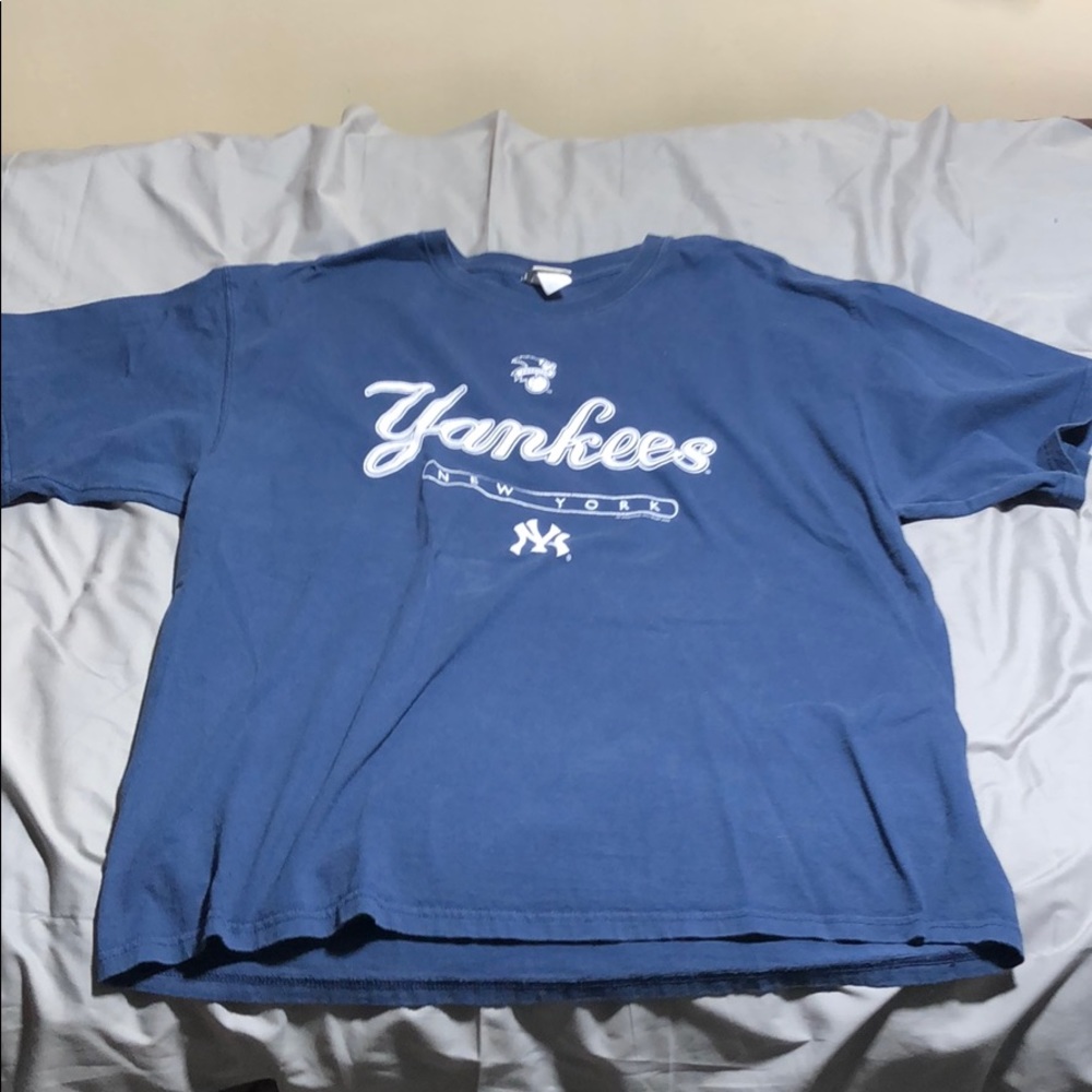 Lee Sport Yankees shirt